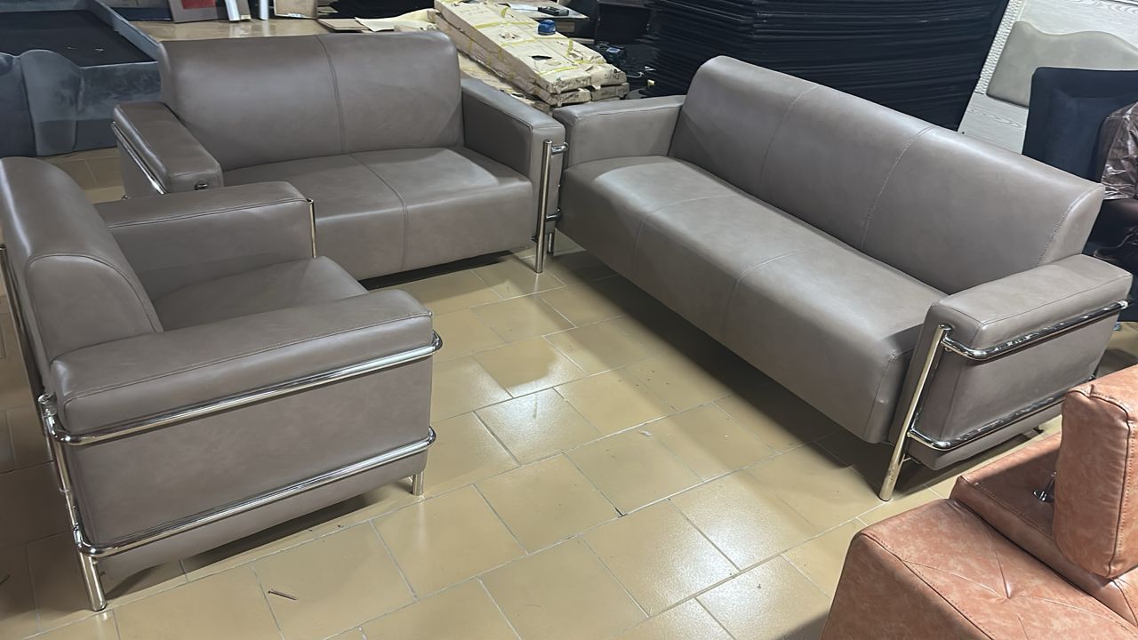 Ensemble fauteuil 2 grands 1 petit Ensemble fauteuil 2 grands 1 petit